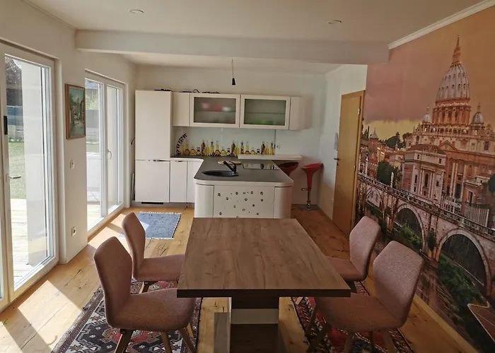 Apartment Schoene Grosse 90 M² Ferienwohung In Zweikirchen *