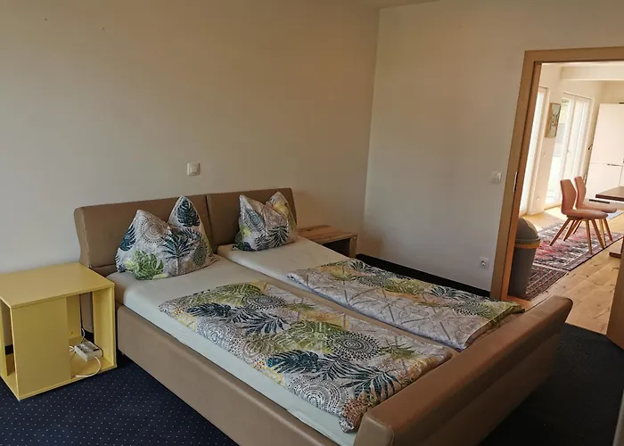 Schoene Grosse 90 M² Ferienwohung In Zweikirchen Apartment